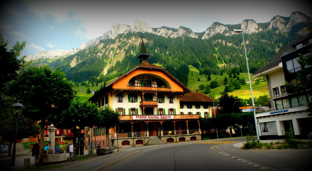 Hotel Kurhaus Flühli Buitenkant foto